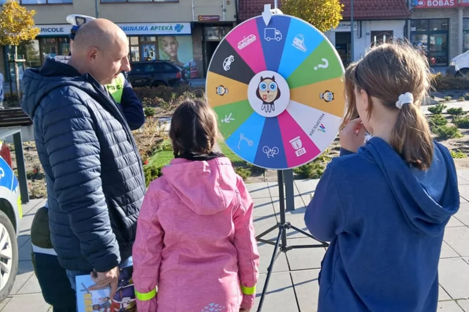 Promowanie odblasków i bezpieczeństwa na drodze poprzez zabawę - zdjęcie 3