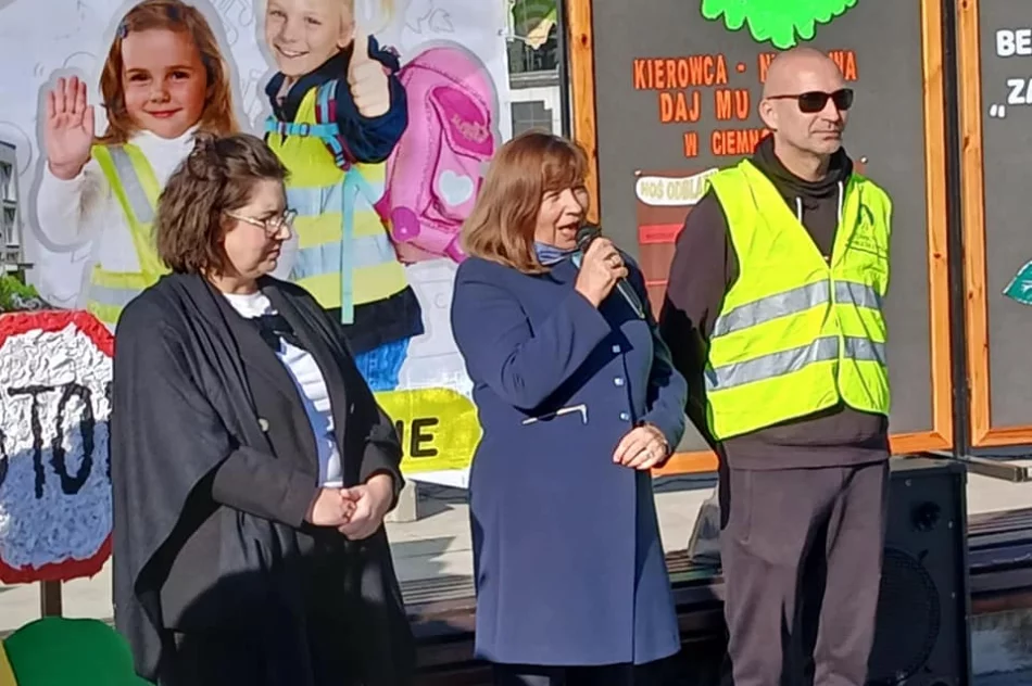 Promowanie odblasków i bezpieczeństwa na drodze poprzez zabawę - zdjęcie 7