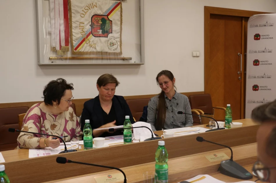 Partnerstwo Miast i Gmin Powiatu Limanowskiego na rzecz ożywienia gospodarczego i wspólnej realizacji przedsięwzięć - zdjęcie 17