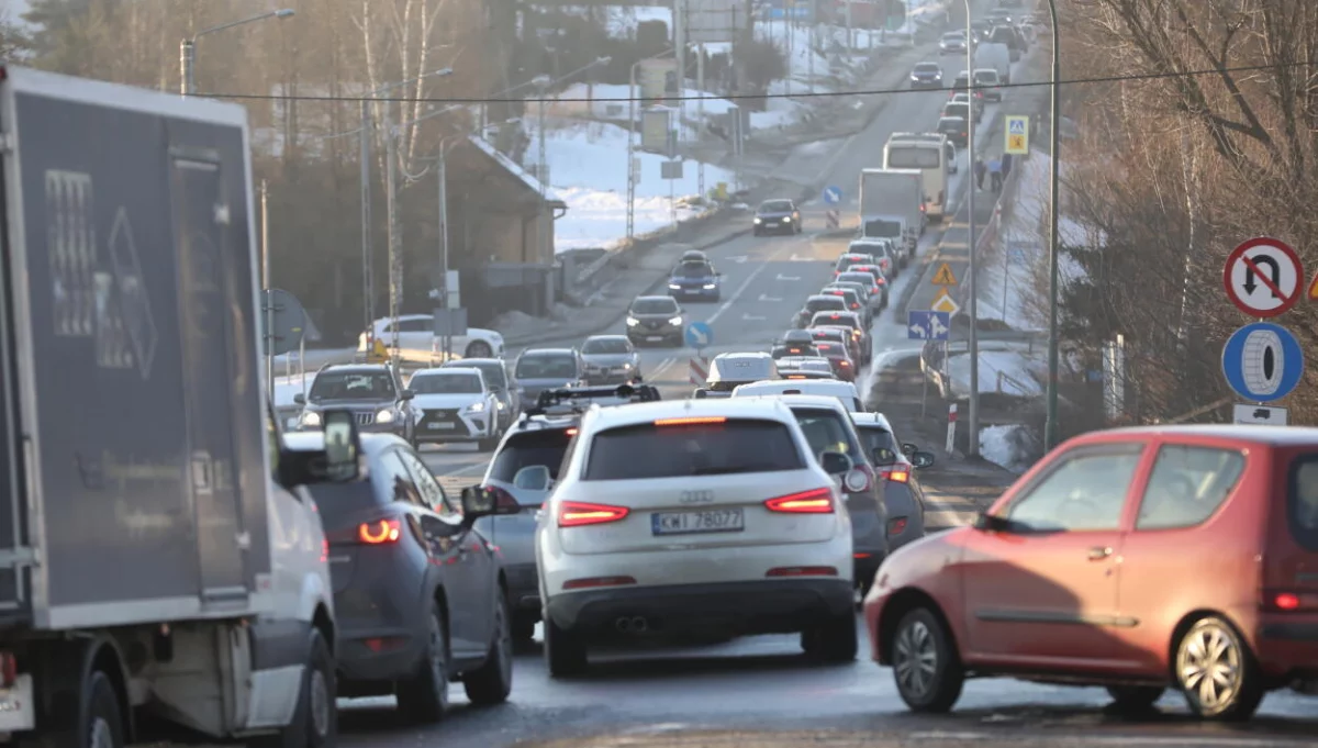 Nowe opłaty drogowe, mają zależeć od emisji CO2 i EURO