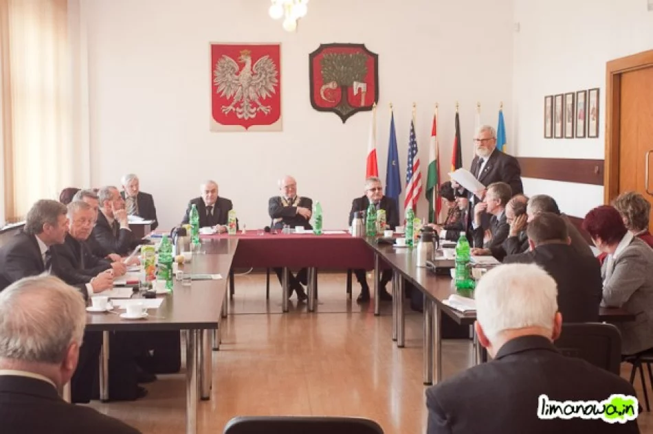 Sesja budżetowa zdominowana popiołem - zdjęcie 2