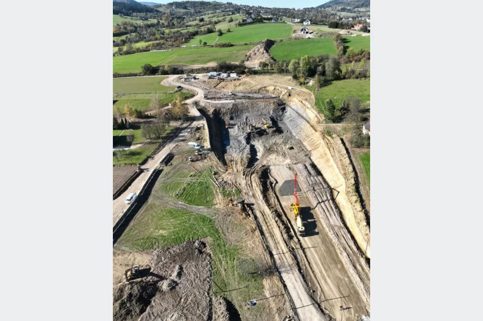 Maszyna TBM do drążenia tunelu przeszła testy w Chinach i jest gotowa do transportu - zdjęcie 4