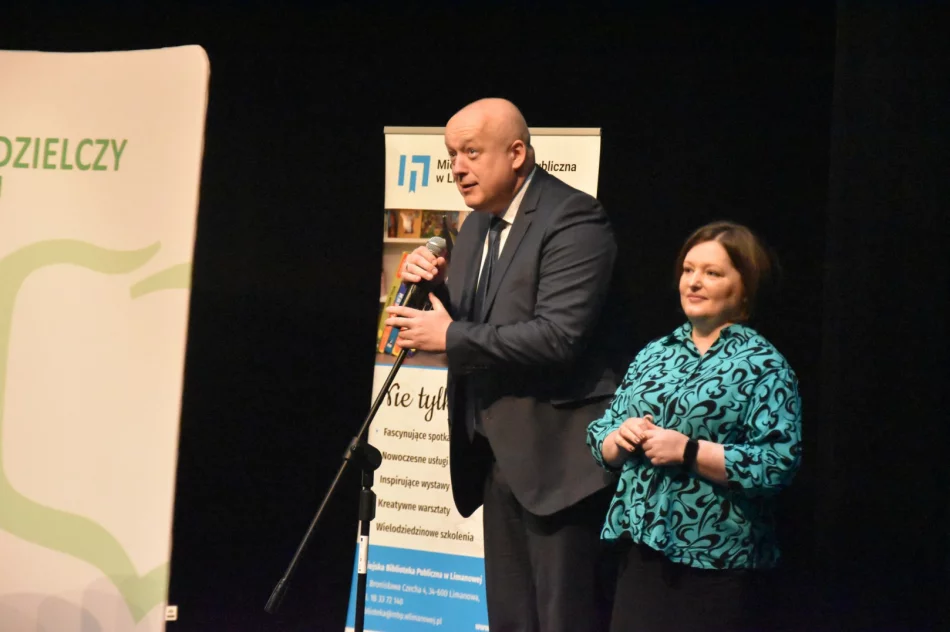 Inspirujące spotkania z Profesorem Bralczykiem - zdjęcie 12