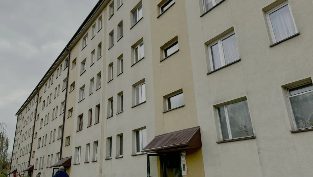 Ciało w znacznym rozkładzie znaleziono w jednym z mieszkań
