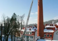 Komin się przechyla - zdjęcie główne