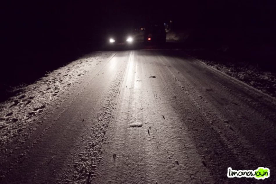 Ślisko – samochody w rowach - zdjęcie 4