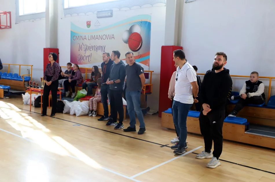 Siekierczyna i Mordarka wygrywa Mistrzostwa Gminy Limanowa w Koszykówce 3x3 Dziewcząt - zdjęcie 13