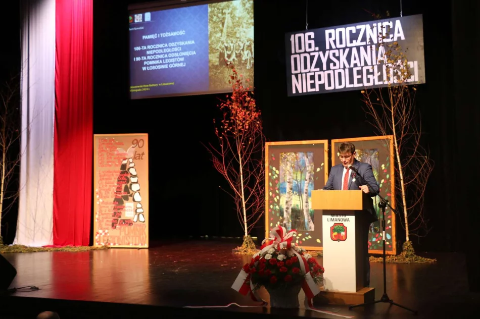 Uroczysta sesja  z okazji 106. rocznicy odzyskania niepodległości - zdjęcie 4