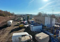 Zobacz przelot dronem nad linią kolejową i modernizowaną stacją (WIDEO) - zdjęcie główne