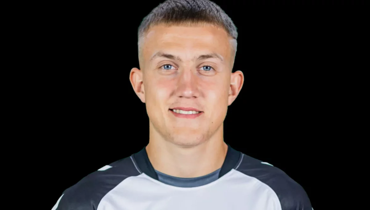 Silna pozycja wychowanka Uranu w Sandecji. Kolejny gol, pewne miejsce w składzie.