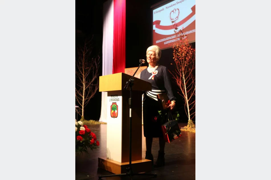 Uroczysta ceremonia wręczenia odznaczeń  - zdjęcie 2