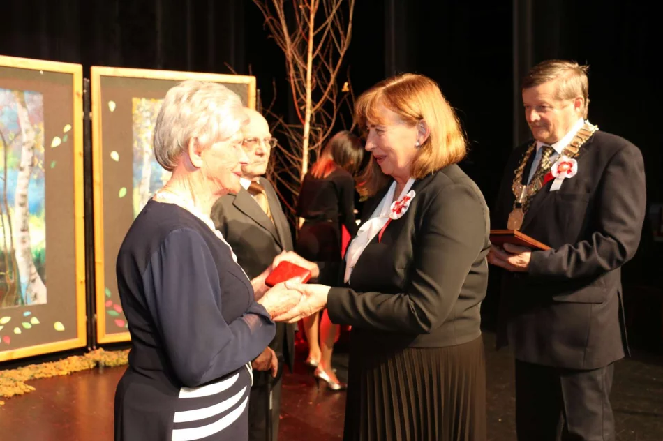 Uroczysta ceremonia wręczenia odznaczeń  - zdjęcie 11