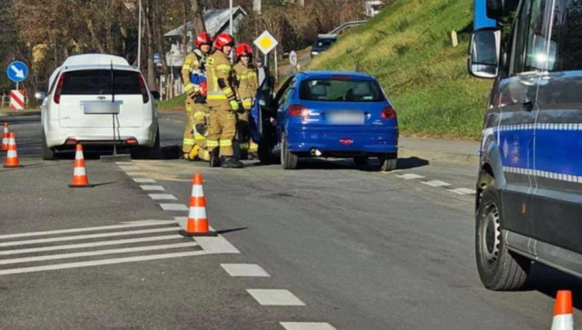 Zderzenie aut na DK 28