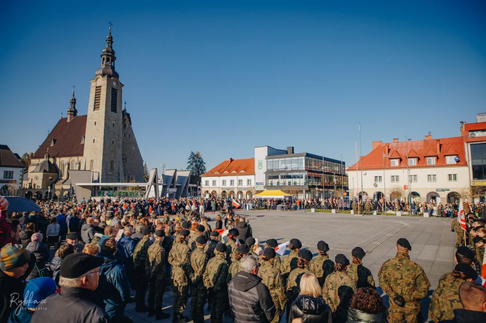 Obchody 106. rocznicy odzyskania przez Polskę niepodległości - zdjęcie 17