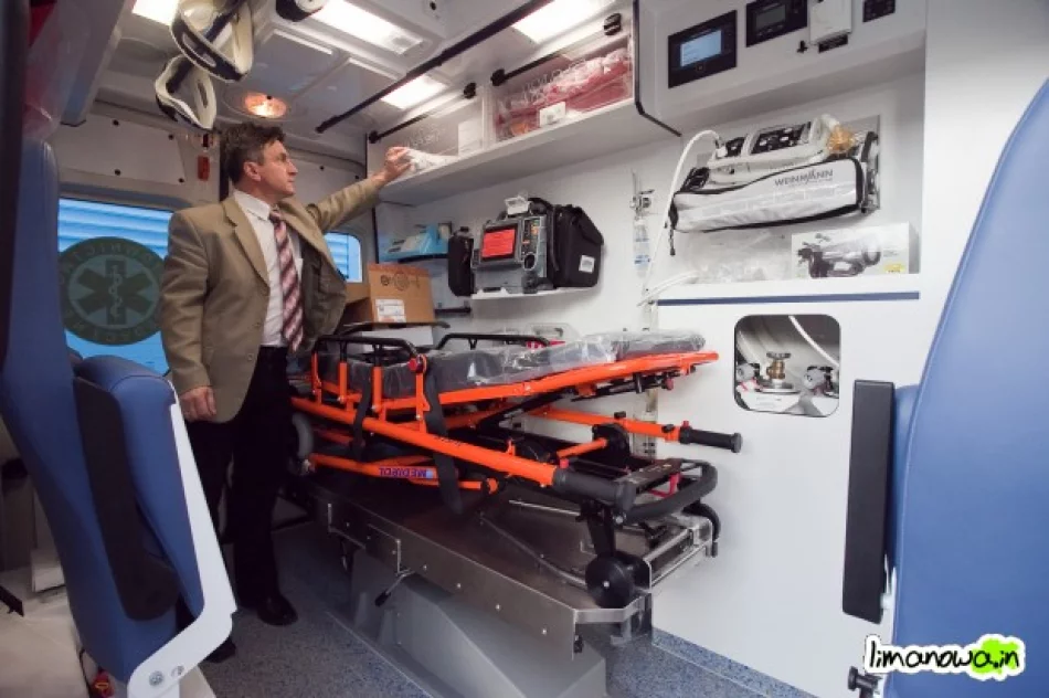 Nowe karetki w limanowskim pogotowiu - zdjęcie 4