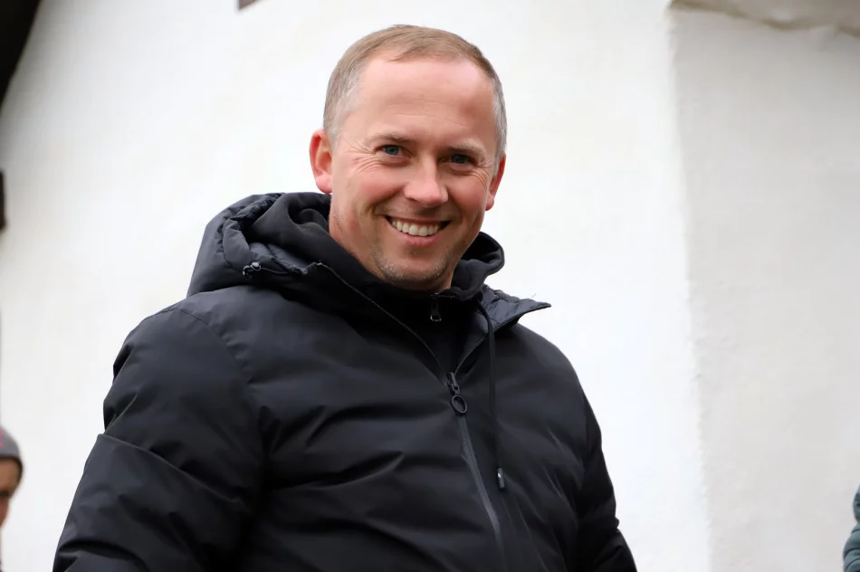Odnowiono murowaną kapliczkę w Pisarzowej „Podgrabie" - zdjęcie 18