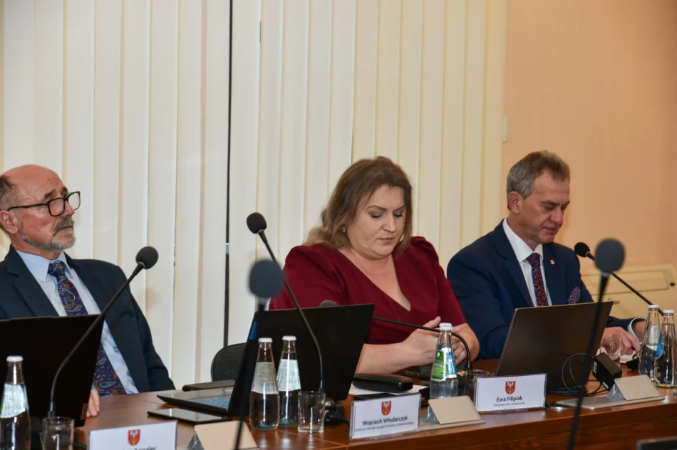 Nowy radny Leszek Lis złożył ślubowanie - zdjęcie 12