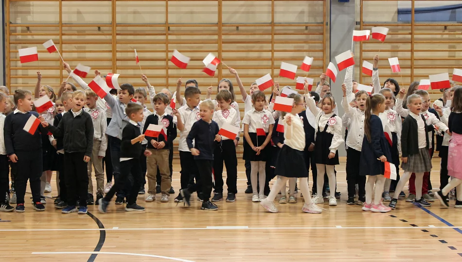 Święto Odzyskania Niepodległości w Szkole Podstawowej nr 3 - zdjęcie 1