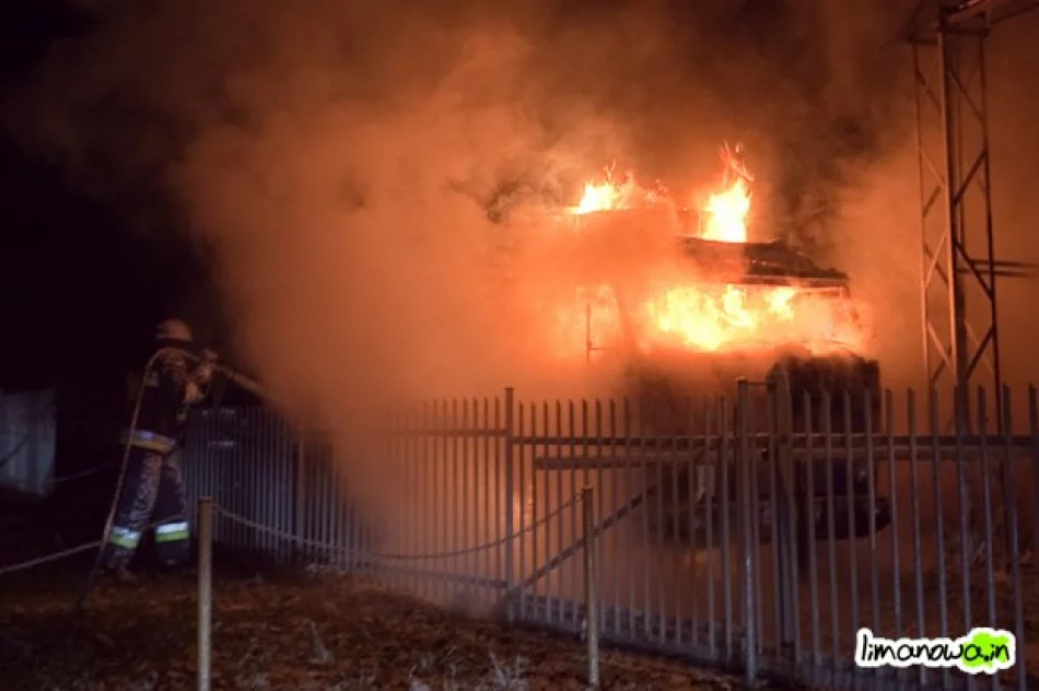 Spłonęła ciężarówka - uratowano kiosk - zdjęcie 2