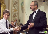 Wielki talent 13-latka - zabrakło miejsca w kościele (video) - zdjęcie główne