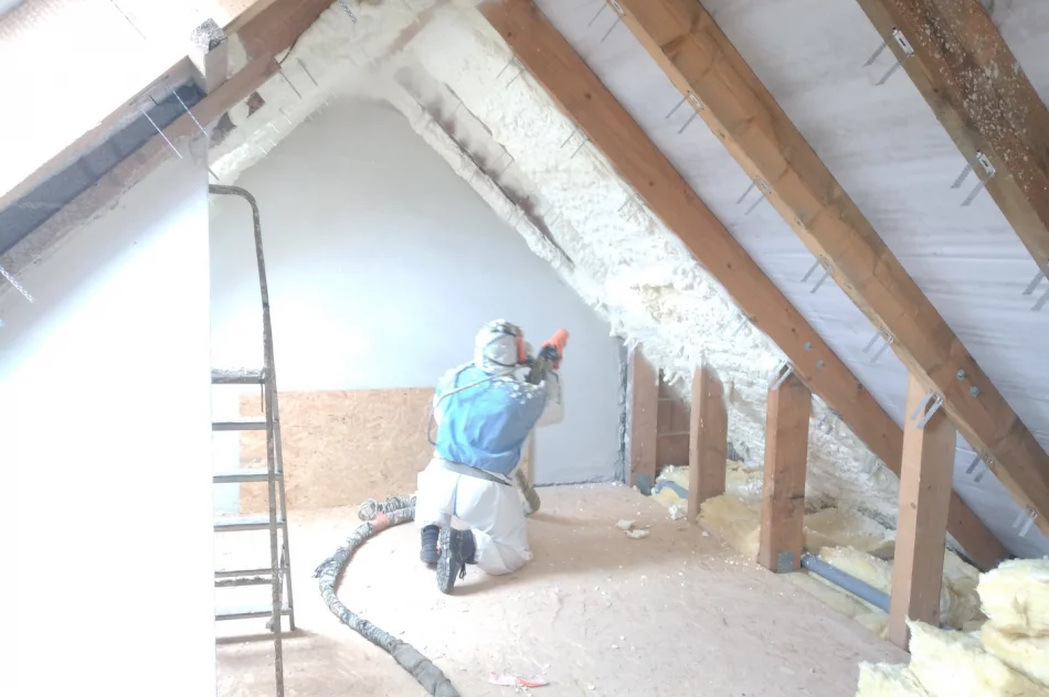 IDZIE ZIMA POMYŚL O IZOLACJI TWOJEGO DOMU - PIANĄ PUR CELULOZĄ LUB GRANULATEM URSY TERMOWIZJA GRATIS !!! - zdjęcie 8