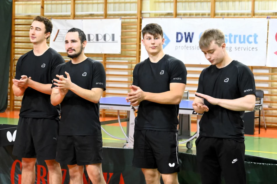Derbowy pojedynek w II lidze - zdjęcie 2