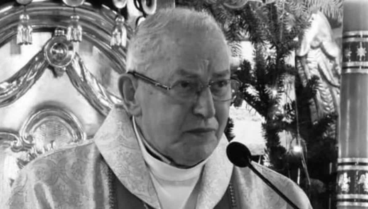 Zmarł ks. infułat Franciszek Kołacz