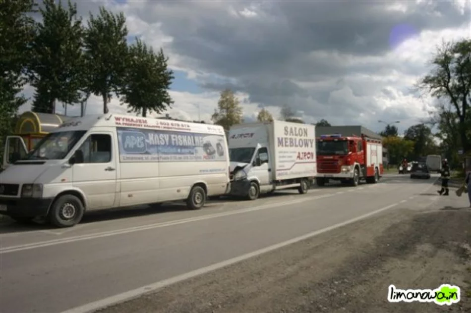 Wypadek kursowego busa - zdjęcie 2