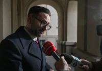 Daniel Obajtek stawił się w siedzibie NIK na przesłuchanie ws. fuzji Orlenu i Lotosu - zdjęcie główne