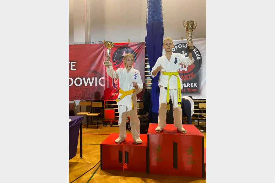7 medali zdobyli zawodnicy Limanowskiego Klubu Kyokushin Karate na Turnieju Oyama Karate w Wadowicach - zdjęcie 5