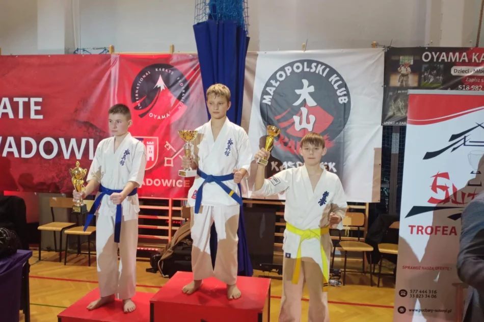 7 medali zdobyli zawodnicy Limanowskiego Klubu Kyokushin Karate na Turnieju Oyama Karate w Wadowicach - zdjęcie 8