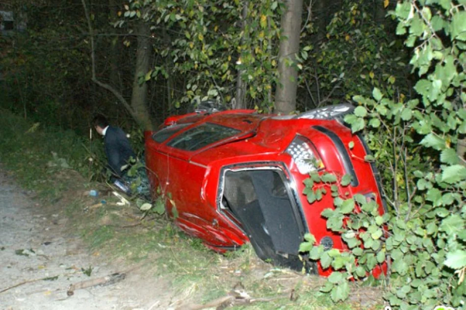 Samochód musieli wyciągać… koparką - zdjęcie 3