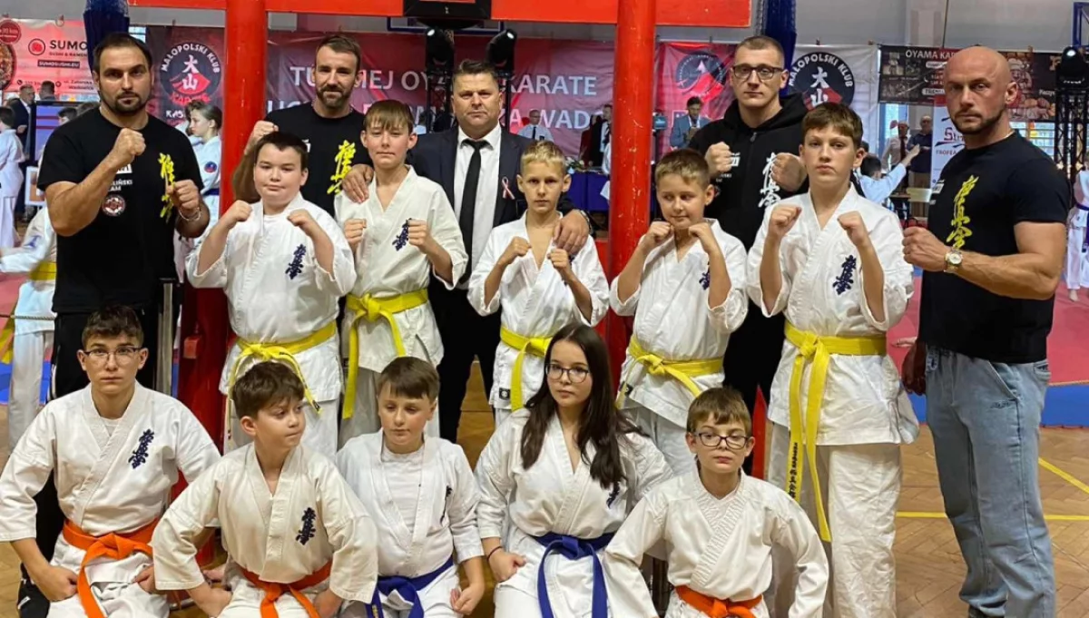 Siedem medali limanowskich karateków w Wadowicach