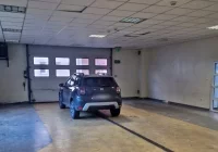Zablokowała wyjazd karetek, po auto wróciła po 2 godzinach  - zdjęcie główne