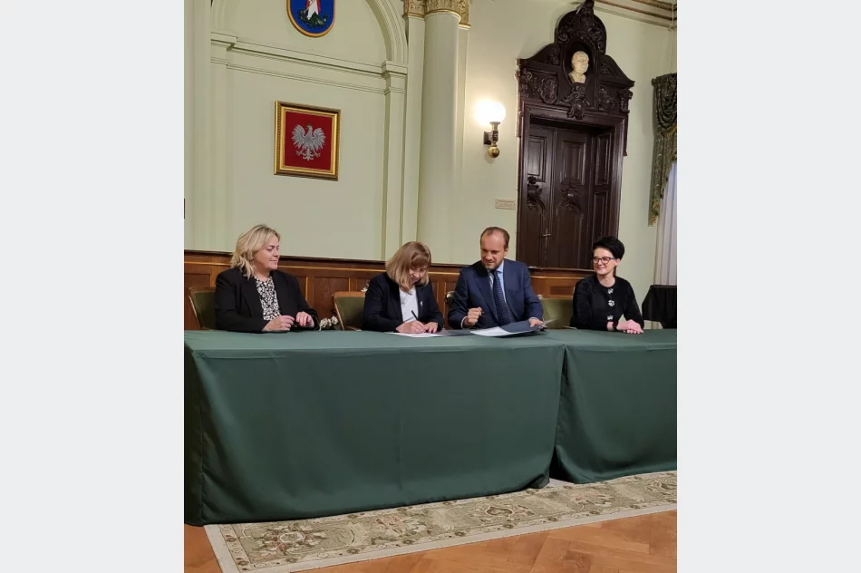 Uroczyste podpisanie umów w ramach Rządowego Funduszu Rozwoju Dróg - zdjęcie 6