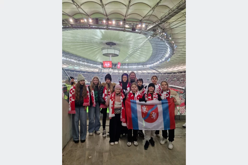 "Dziewczyny na medal" kibicowały polskiej reprezentacji - zdjęcie 13