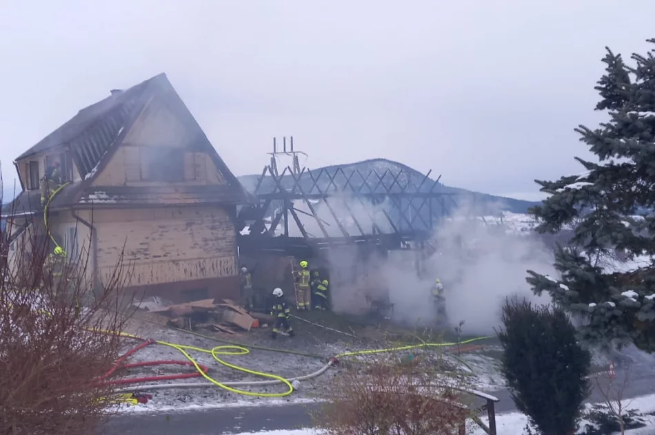 Pożar rozprzestrzenił się na dom - zdjęcie 5
