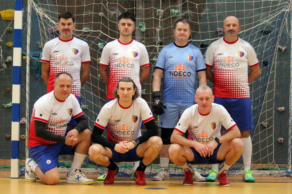 Podsumowanie turnieju oldbojów:  pomoc dla Krystiana - zdjęcie 3