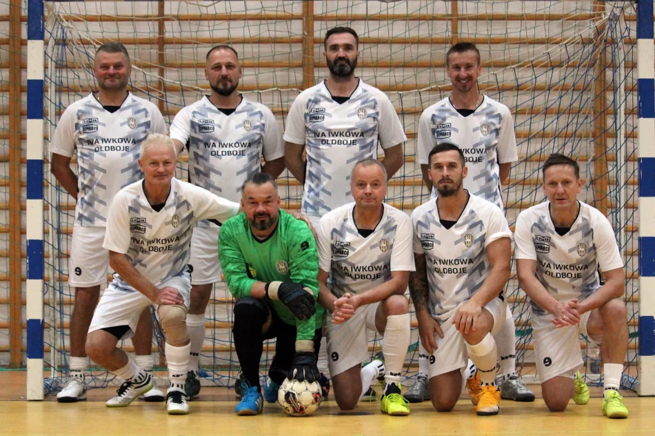 Podsumowanie turnieju oldbojów:  pomoc dla Krystiana - zdjęcie 6
