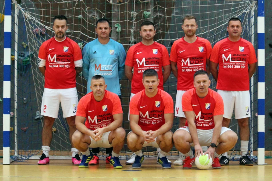 Podsumowanie turnieju oldbojów:  pomoc dla Krystiana - zdjęcie 7