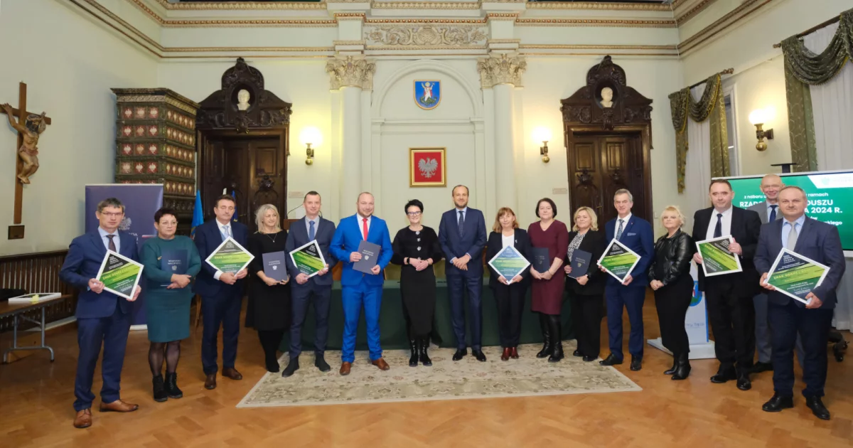 Projekt znoszący dwukadencyjność - do 7 sierpnia w konsultacjach społecznych