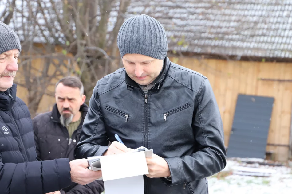 Kolejne wyremontowane odcinki dróg w Mordarce i Męcinie - zdjęcie 7