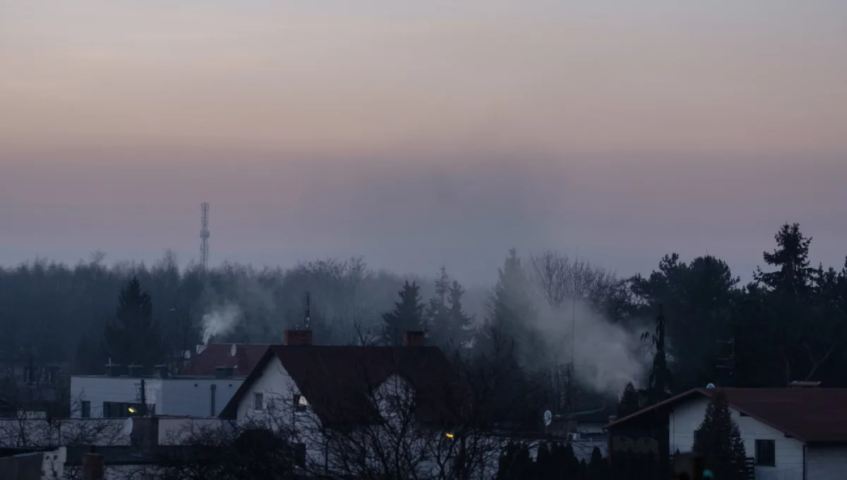 Kolejne osoby pozywają Skarb Państwa za smog