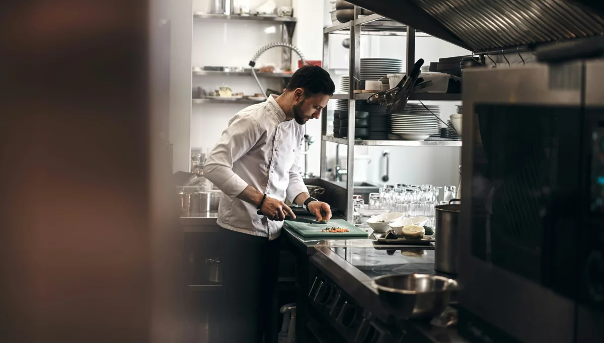 Mycie i dezynfekcja naczyń w gastronomii