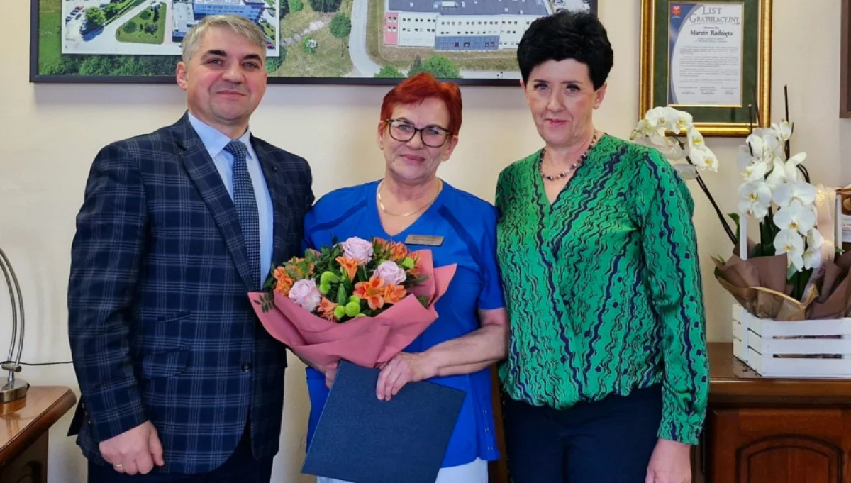 Pożegnanie pielęgniarki oddziałowej/fot.: Szpital Limanowa