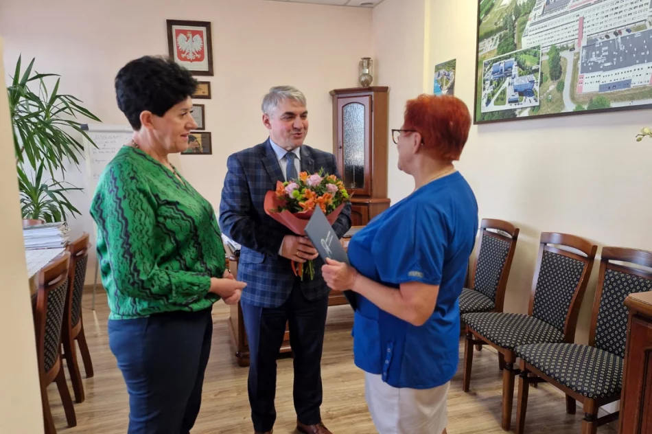Żegna się z pracą po 45 latach w szpitalu  - zdjęcie 5