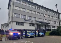 Limanowscy policjanci i strażacy oddali hołd zmarłemu funkcjonariuszowi - zdjęcie główne