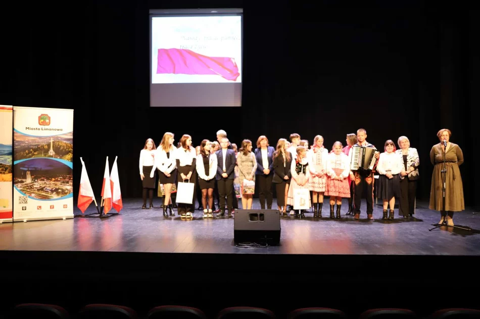Finał XXII Konkursu Poezji i Pieśni Patriotycznej  - zdjęcie 5