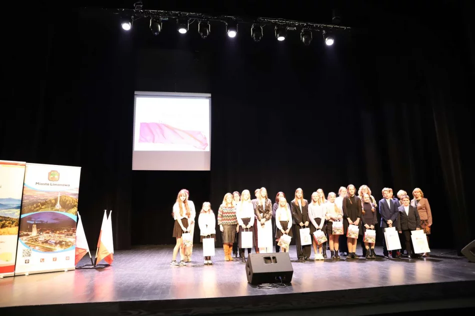 Finał XXII Konkursu Poezji i Pieśni Patriotycznej  - zdjęcie 7