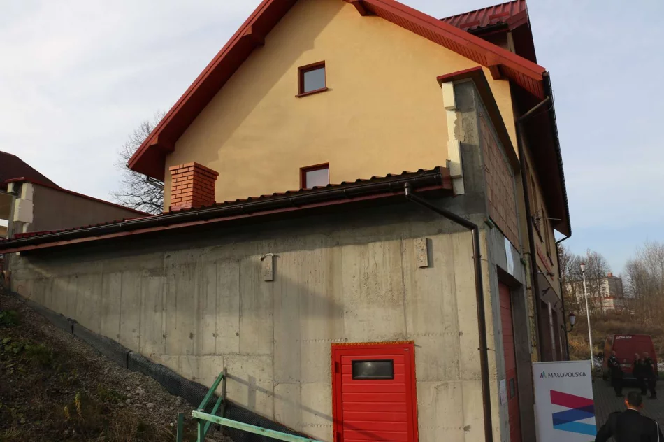 Drugi etap rozbudowy zakończony. Przekazano nowy sprzęt  - zdjęcie 3